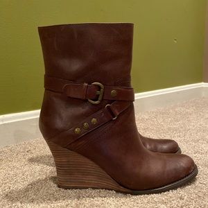 Women’s size 8 Nine West Leather Ankle Boots